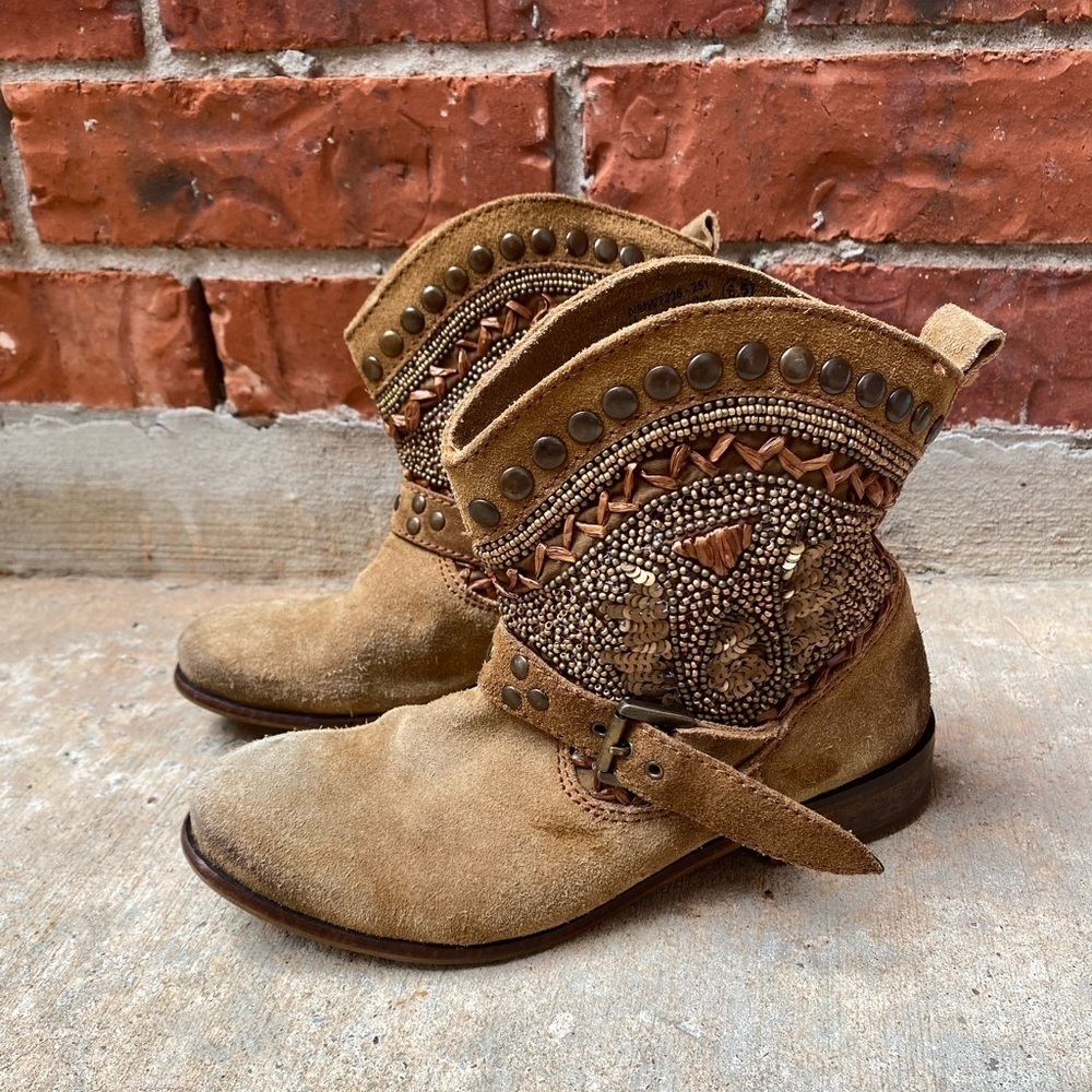 Naughty Monkey Womens 6.5 Boho Tan Suede Beaded Ankle Western Boots